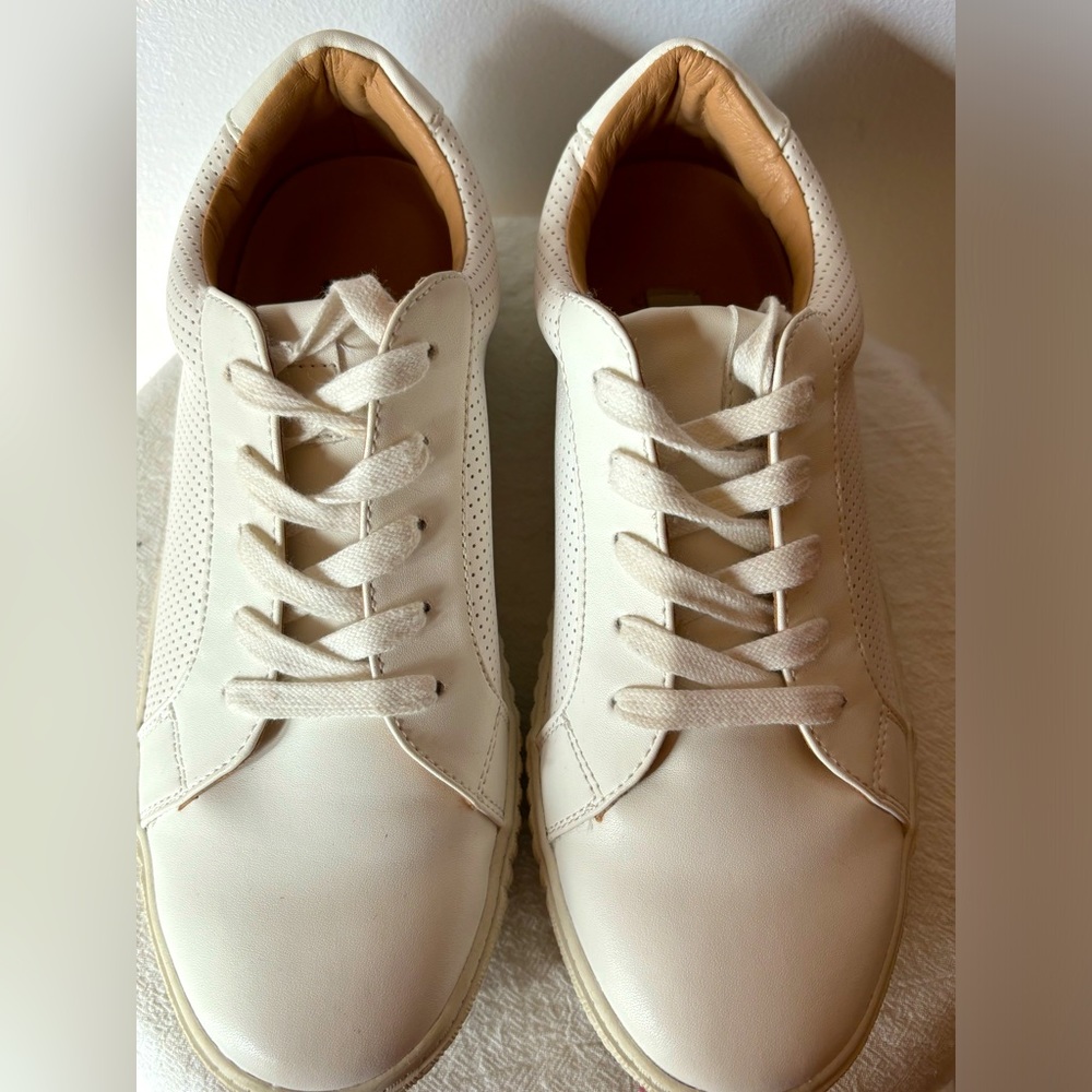 Steve Madden Toliver White Lace Up Shoe